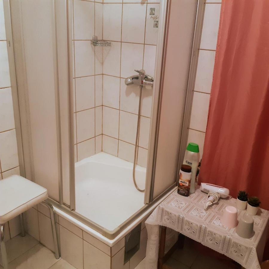 Fassbinder Klause Mit Mini-Terrasse Apartment Санкт Файт ан дер Глан Екстериор снимка